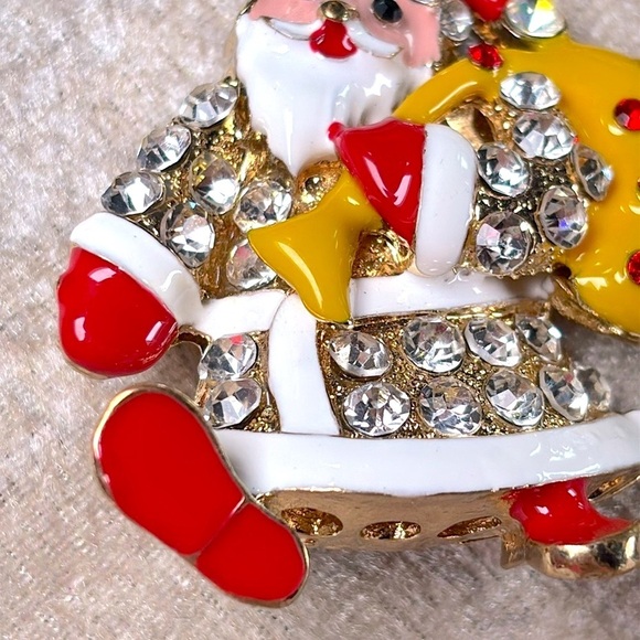 Betsey Johnson Crystal Santa Claus Christmas Gold Tone Long Chain Necklace - Picture 6 of 11